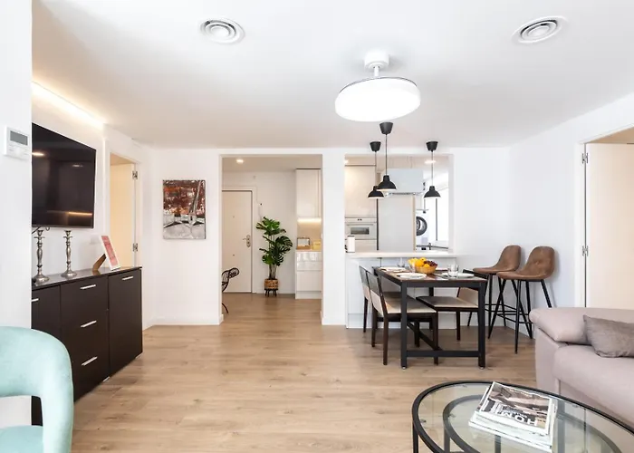 Urbannest شقة فالنسيا